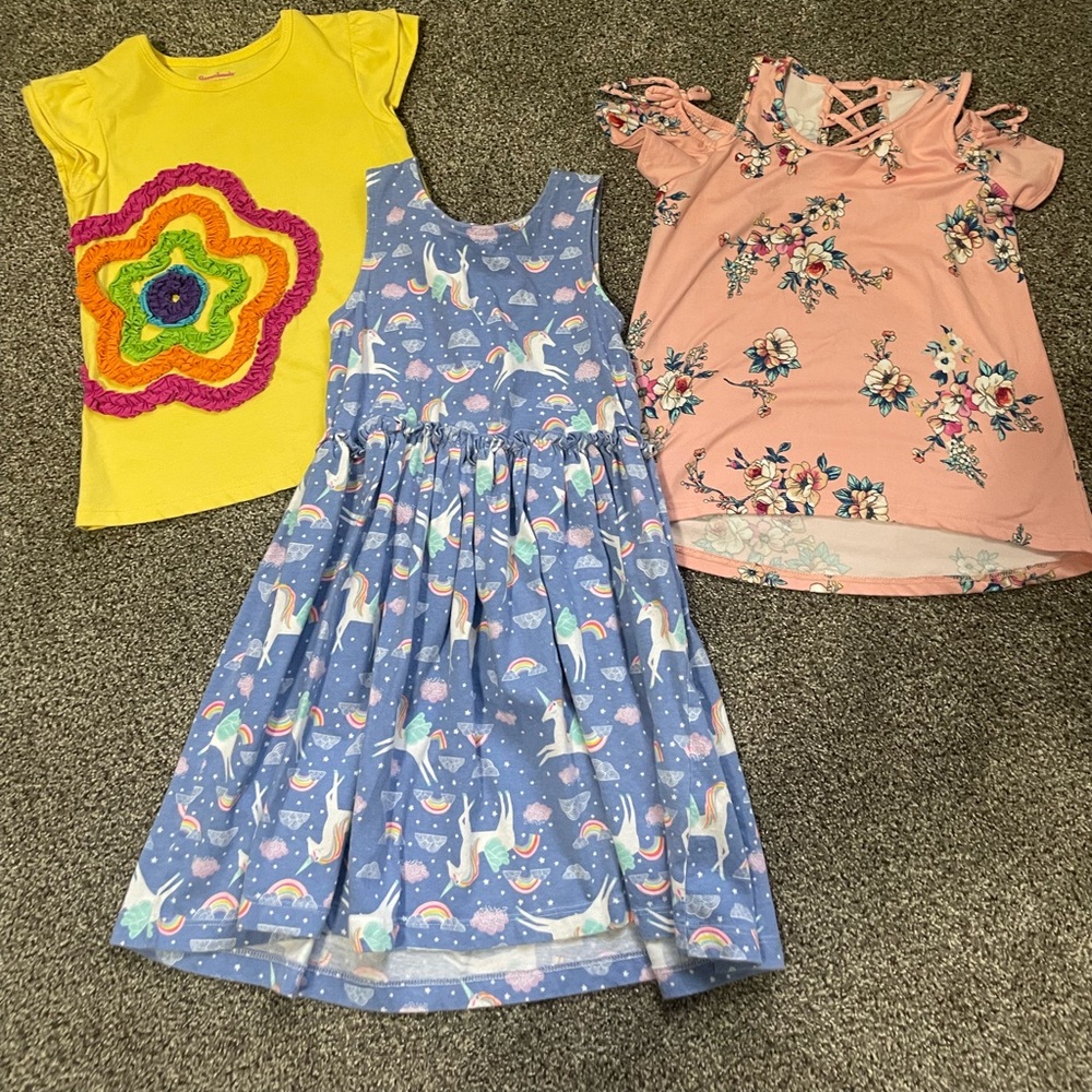 Girls clothes